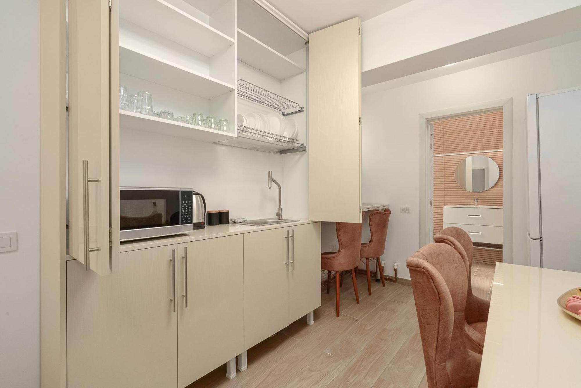 Spacious 3br Retreat In Bucarest
